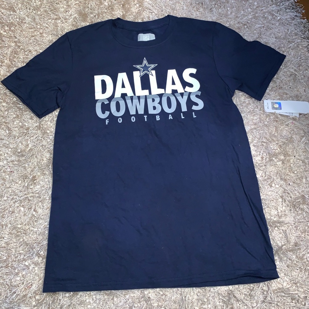 3 for $30 ⚡️ NFL Dallas Cowboys Navy Tee size Medium NWT